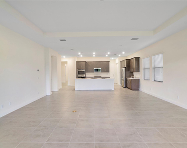 11785 S Waterway Circle - Photo Thumbnail 14