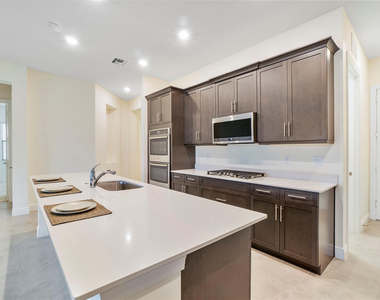 11785 S Waterway Circle - Photo Thumbnail 9