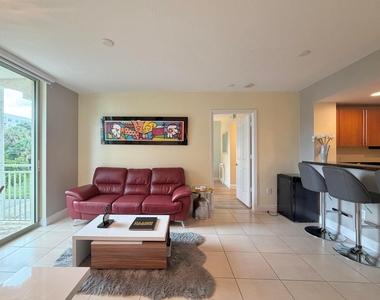 610 Clematis Street - Photo Thumbnail 10