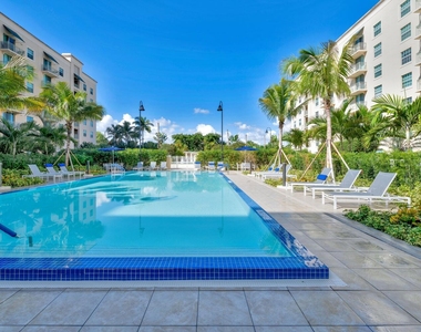 610 Clematis Street - Photo Thumbnail 22