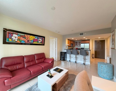 610 Clematis Street - Photo Thumbnail 2