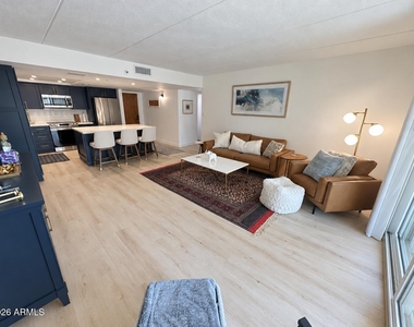 7950 E Camelback Road - Photo Thumbnail 5