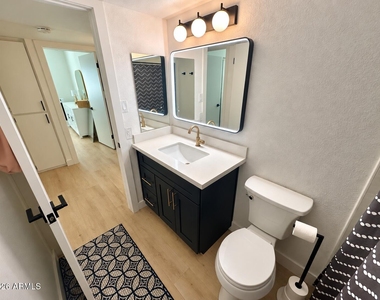 7950 E Camelback Road - Photo Thumbnail 11