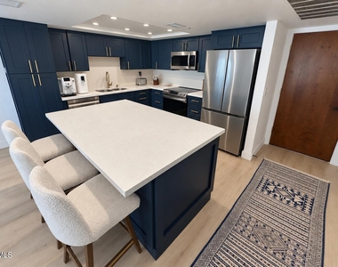 7950 E Camelback Road - Photo Thumbnail 2