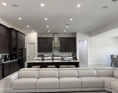 1285 E Mead Drive - Photo Thumbnail 18