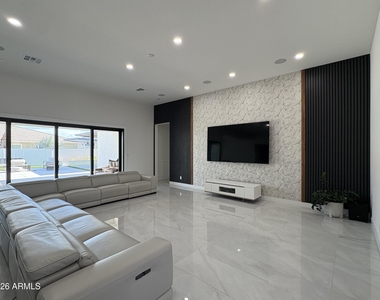 1285 E Mead Drive - Photo Thumbnail 21