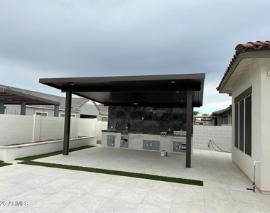 1285 E Mead Drive - Photo Thumbnail 31