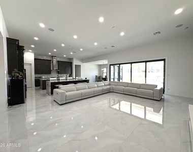 1285 E Mead Drive - Photo Thumbnail 22