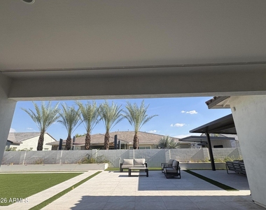 1285 E Mead Drive - Photo Thumbnail 37
