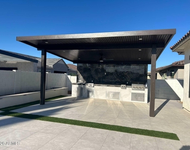 1285 E Mead Drive - Photo Thumbnail 38