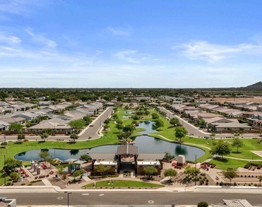 1285 E Mead Drive - Photo Thumbnail 45
