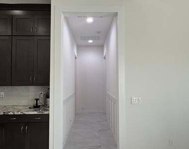 1285 E Mead Drive - Photo Thumbnail 25