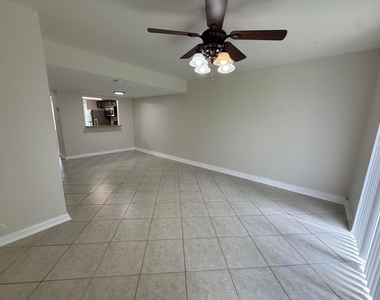 3817 Nw 90th Avenue - Photo Thumbnail 5