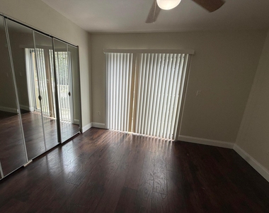 3817 Nw 90th Avenue - Photo Thumbnail 9
