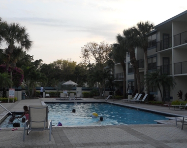 752 Executive Center Drive - Photo Thumbnail 2