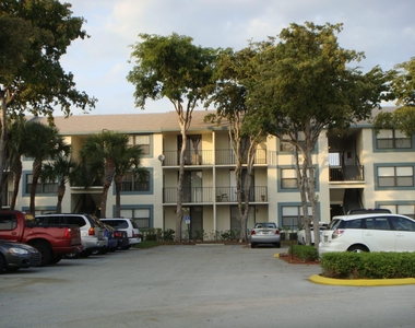 752 Executive Center Drive - Photo Thumbnail 6