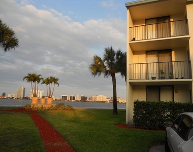 752 Executive Center Drive - Photo Thumbnail 1