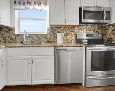 6890 Royal Palm Boulevard - Photo Thumbnail 3