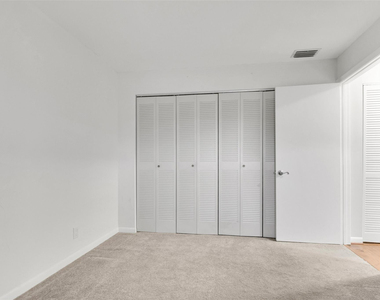 6890 Royal Palm Boulevard - Photo Thumbnail 20