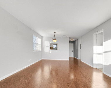 6890 Royal Palm Boulevard - Photo Thumbnail 9