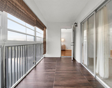 6890 Royal Palm Boulevard - Photo Thumbnail 16