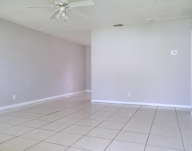 401 Silver Beach Road - Photo Thumbnail 4