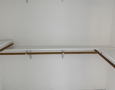 8022 W Salter Drive - Photo Thumbnail 20