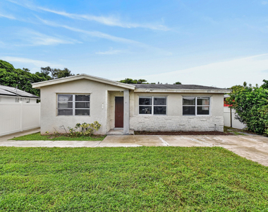 1037 W 28th Street - Photo Thumbnail 28