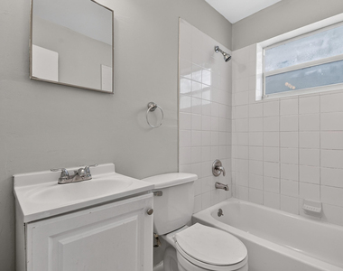1037 W 28th Street - Photo Thumbnail 19