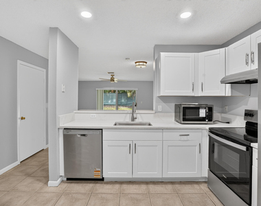 9766 Kamena Circle - Photo Thumbnail 11