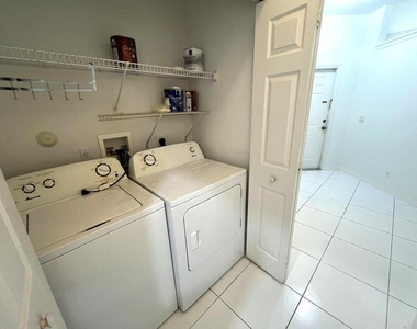 3166 Via Poinciana - Photo Thumbnail 31