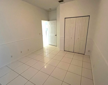 3166 Via Poinciana - Photo Thumbnail 27