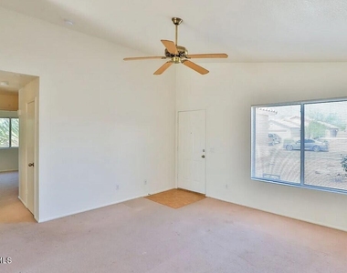 4941 E Colby Street - Photo Thumbnail 2