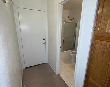 4941 E Colby Street - Photo Thumbnail 11