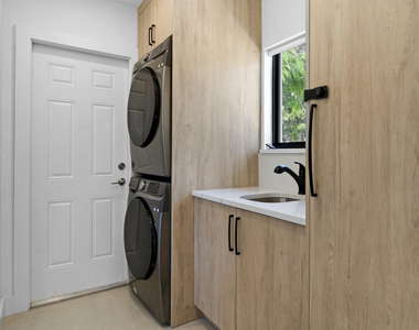 112 Se 14th Street - Photo Thumbnail 22