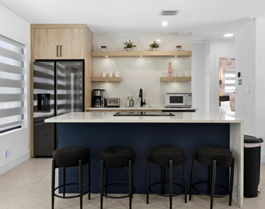 112 Se 14th Street - Photo Thumbnail 6