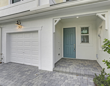585 Sanderling Circle - Photo Thumbnail 14