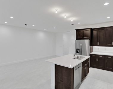 585 Sanderling Circle - Photo Thumbnail 9