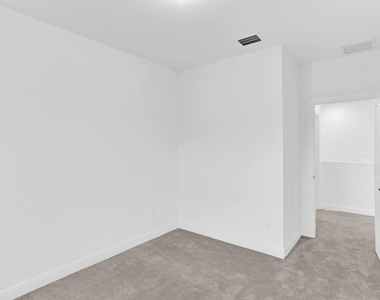 585 Sanderling Circle - Photo Thumbnail 39
