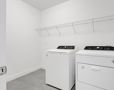 585 Sanderling Circle - Photo Thumbnail 17