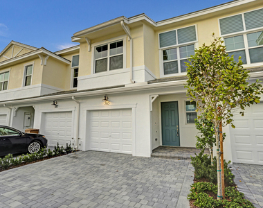 585 Sanderling Circle - Photo Thumbnail 15
