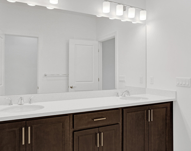 585 Sanderling Circle - Photo Thumbnail 18