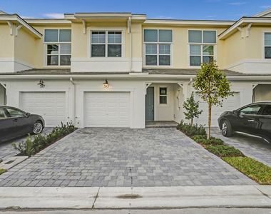 585 Sanderling Circle - Photo Thumbnail 16