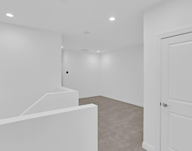 585 Sanderling Circle - Photo Thumbnail 38