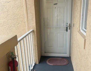 1627 Se Green Acres Circle - Photo Thumbnail 1
