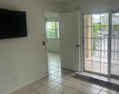 1627 Se Green Acres Circle - Photo Thumbnail 5