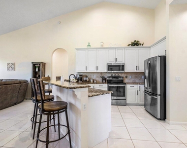 13514 Northumberland Circle - Photo Thumbnail 8