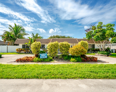 1424 Sw 13th Drive - Photo Thumbnail 13