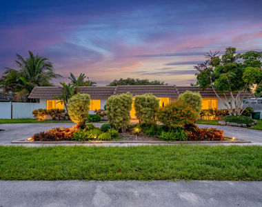 1424 Sw 13th Drive - Photo Thumbnail 15