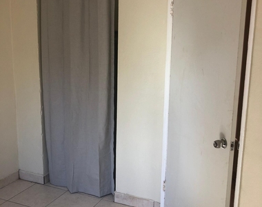 829 Nw 10th Terrace - Photo Thumbnail 4